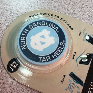 North Carolina Tarheels popsocket phone grip